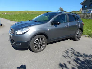 NISSAN Qashqai 2.0 dCi 4WD tekna Automatic