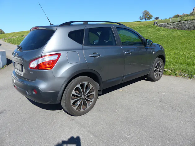 NISSAN Qashqai 2.0 dCi 4WD tekna Automatic