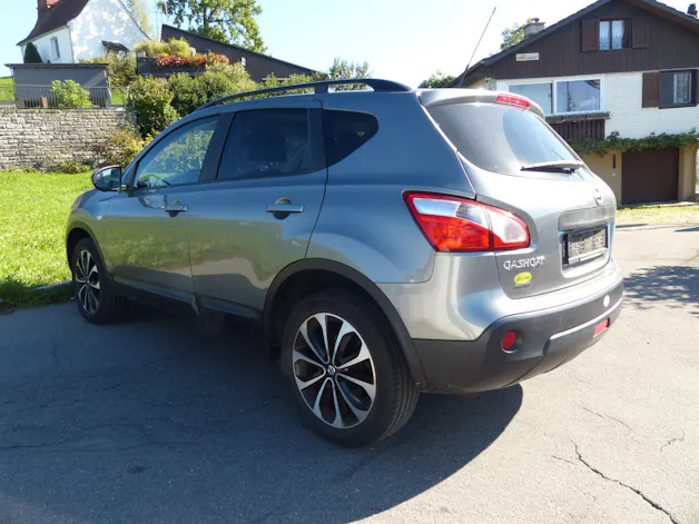 NISSAN Qashqai 2.0 dCi 4WD tekna Automatic
