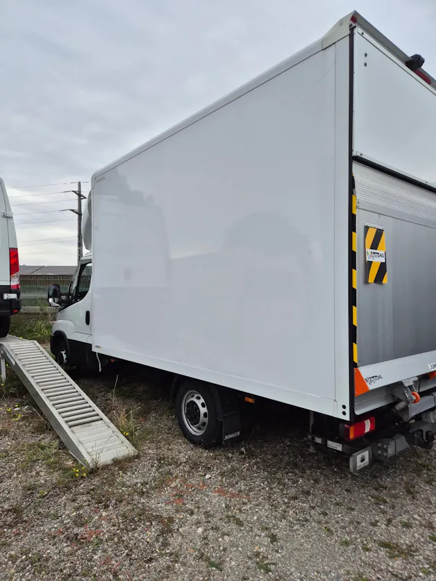 IVECO 35 S 18H A8 D