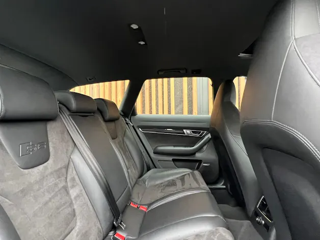 AUDI S6 AVANT 5.2 V10 QUATTRO TIPTRONIC l 435 PS