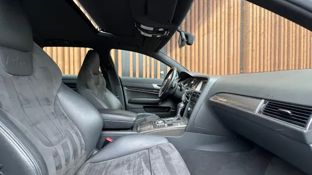 AUDI S6 AVANT 5.2 V10 QUATTRO TIPTRONIC l 435 PS