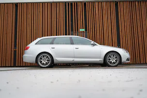 AUDI S6 AVANT 5.2 V10 QUATTRO TIPTRONIC l 435 PS