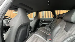 AUDI S6 AVANT 5.2 V10 QUATTRO TIPTRONIC l 435 PS