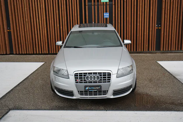 AUDI S6 AVANT 5.2 V10 QUATTRO TIPTRONIC l 435 PS