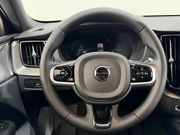 VOLVO XC60 2.0 T8 TE Black Edition e