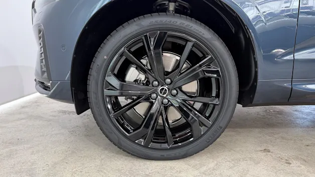 VOLVO XC60 2.0 T8 TE Black Edition e