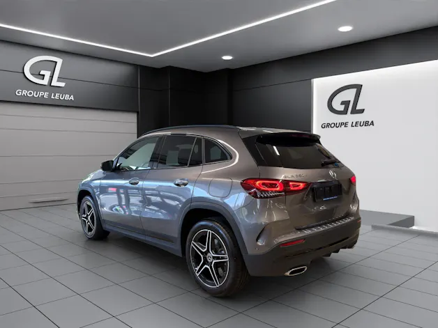 MERCEDES-BENZ GLA 250e AMG Line 8G-DCT