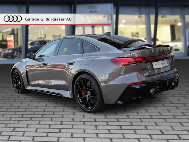 AUDI RS 5 Limousine TFSI 470 kW Tiptronic quattro Plateaugrau Metallic