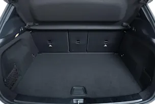 MERCEDES-BENZ GLA 250 AMG Line 4matic Swiss Star h247