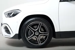 MERCEDES-BENZ GLA 250 AMG Line 4matic Swiss Star h247