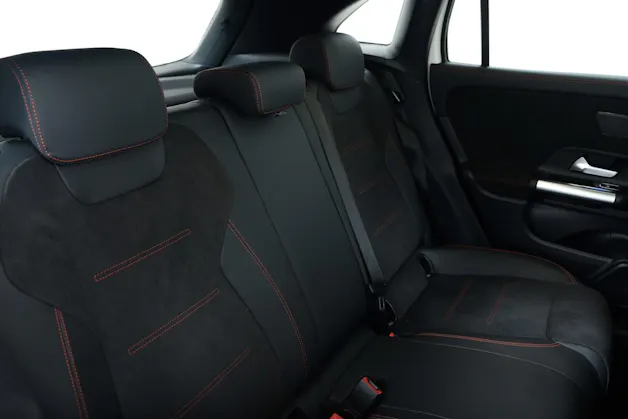 MERCEDES-BENZ GLA 250 AMG Line 4matic Swiss Star h247