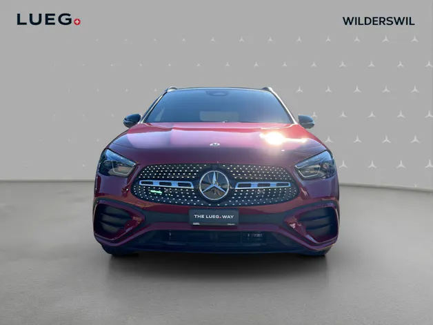 MERCEDES-BENZ GLA 200 7G-DCT