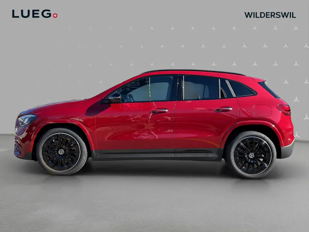 MERCEDES-BENZ GLA 200 7G-DCT