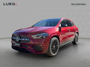 MERCEDES-BENZ GLA 200 7G-DCT