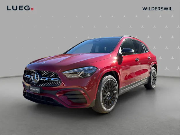 MERCEDES-BENZ GLA 200 7G-DCT
