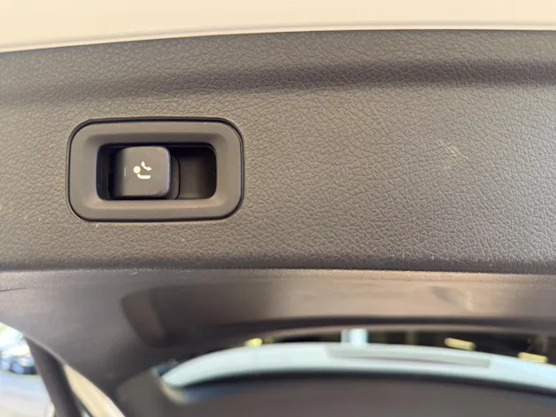MERCEDES-BENZ GLE 300 d 4M - AMG / DISTRONIC / 360 Grad Kamera / Memory-Paket