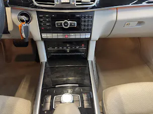 MERCEDES-BENZ E 400 V6 Avantgarde Kombi