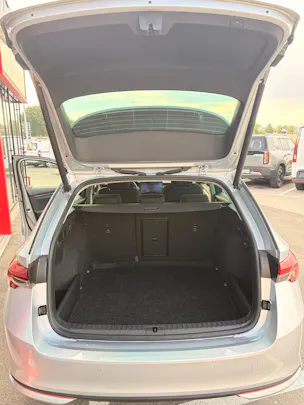 SKODA Octavia Combi 1.5 TSI mHEV DSG Selection