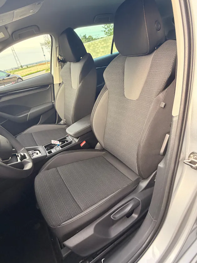 SKODA Octavia Combi 1.5 TSI mHEV DSG Selection