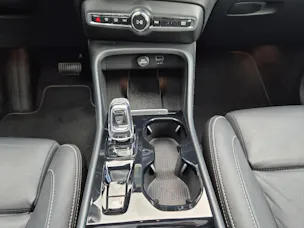 VOLVO XC40 2.0 T5 Inscription AWD