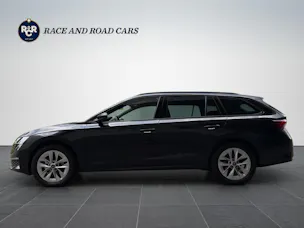 SKODA Octavia Combi 1.5 TSI Selection DSG