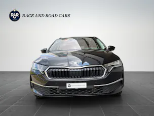 SKODA Octavia Combi 1.5 TSI Selection DSG