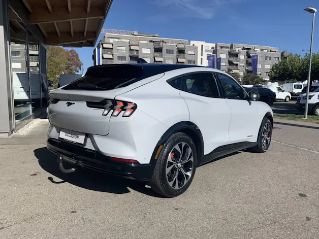 FORD Mustang Mach-E Extended AWD