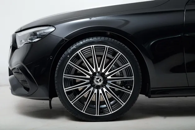 MERCEDES-BENZ E 220 d AMG Line 4matic W214