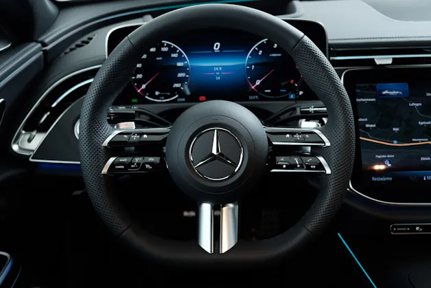 MERCEDES-BENZ E 220 d AMG Line 4matic W214