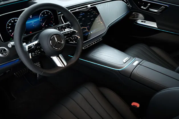 MERCEDES-BENZ E 220 d AMG Line 4matic W214