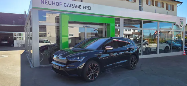 SKODA Enyaq iV 80x Founders Edition