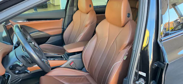 SKODA Enyaq iV 80x Founders Edition
