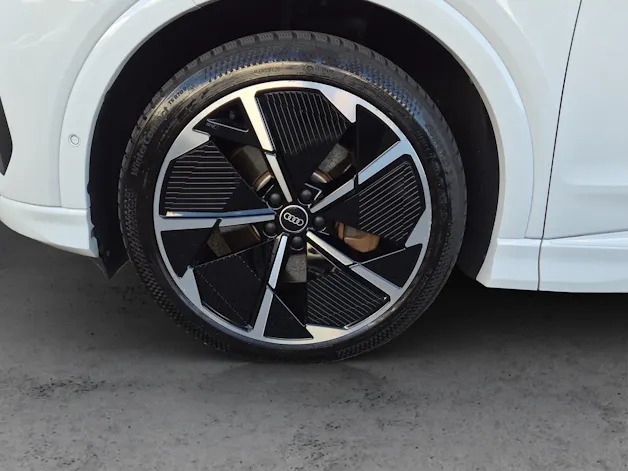 AUDI Q4 Sportback e-tron 50 quattro