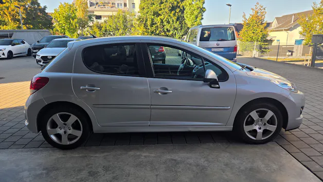 PEUGEOT 207 1.6 16V Sport
