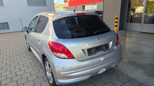 PEUGEOT 207 1.6 16V Sport
