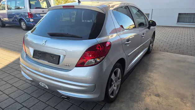 PEUGEOT 207 1.6 16V Sport