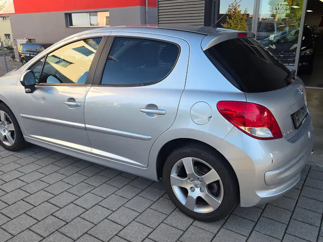 PEUGEOT 207 1.6 16V Sport