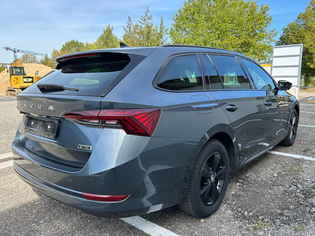 SKODA Octavia Combi 1.0 TSI mHEV DSG Ambition
