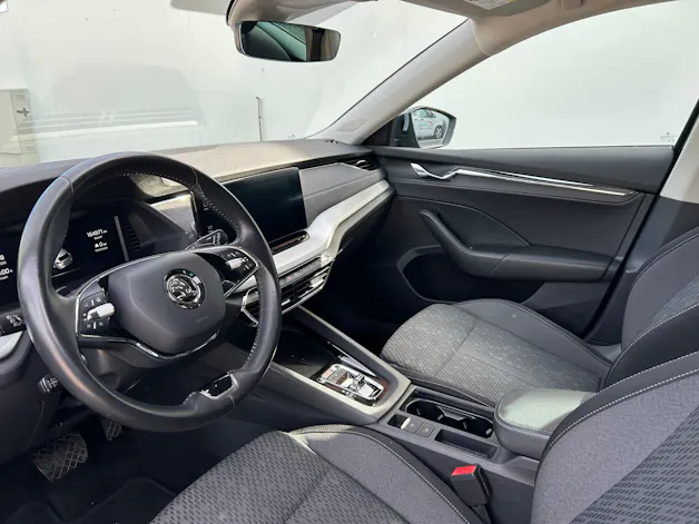 SKODA Octavia Combi 1.0 TSI mHEV DSG Ambition