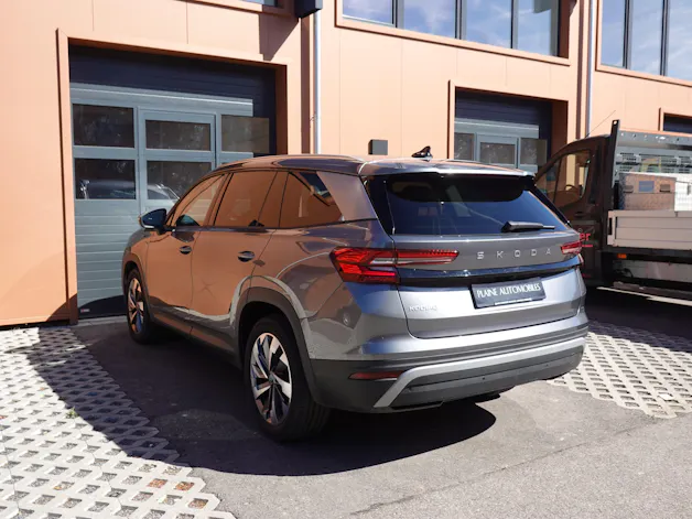 SKODA Kodiaq 1.5 TSI mHEV * 7 Places * Crochet remorque * Caméra * Tempomat Adaptatif * Clim Auto * Hayon Electrique *"
