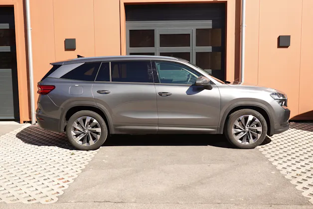 SKODA Kodiaq 1.5 TSI mHEV * 7 Places * Crochet remorque * Caméra * Tempomat Adaptatif * Clim Auto * Hayon Electrique *"