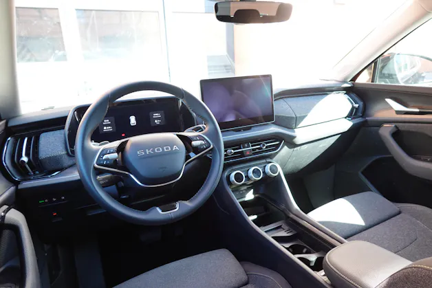 SKODA Kodiaq 1.5 TSI mHEV * 7 Places * Crochet remorque * Caméra * Tempomat Adaptatif * Clim Auto * Hayon Electrique *"