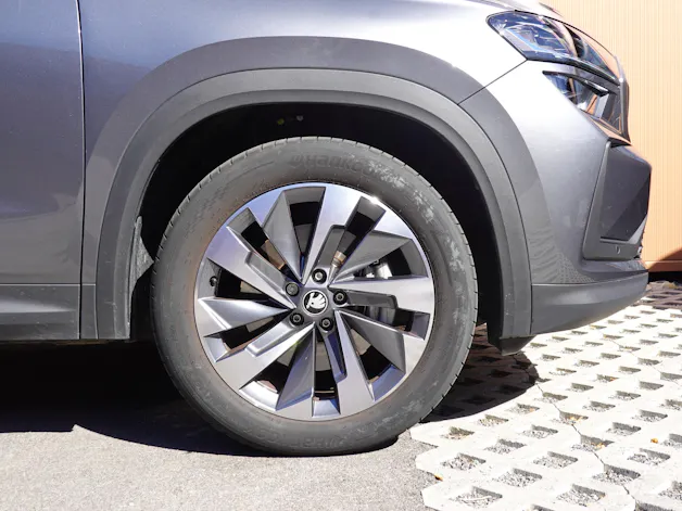 SKODA Kodiaq 1.5 TSI mHEV * 7 Places * Crochet remorque * Caméra * Tempomat Adaptatif * Clim Auto * Hayon Electrique *"