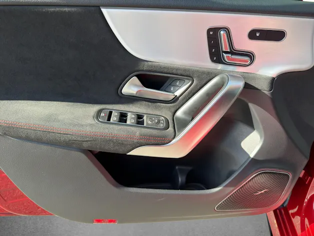 MERCEDES-BENZ A AMG 35 4Matic 8G-DCT