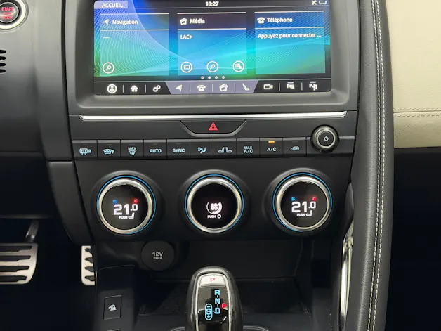 Jaguar E-Pace 2.0d D240 R-Dynamic SE AWD Automatik