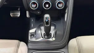Jaguar E-Pace 2.0d D240 R-Dynamic SE AWD Automatik