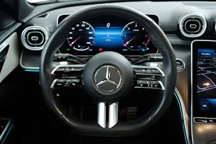 MERCEDES-BENZ C 220 d Swiss Star AMG Line 4matic T-Modell S206