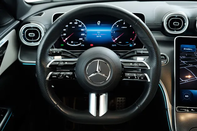 MERCEDES-BENZ C 220 d Swiss Star AMG Line 4matic T-Modell S206