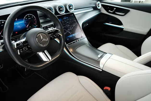 MERCEDES-BENZ C 220 d Swiss Star AMG Line 4matic T-Modell S206